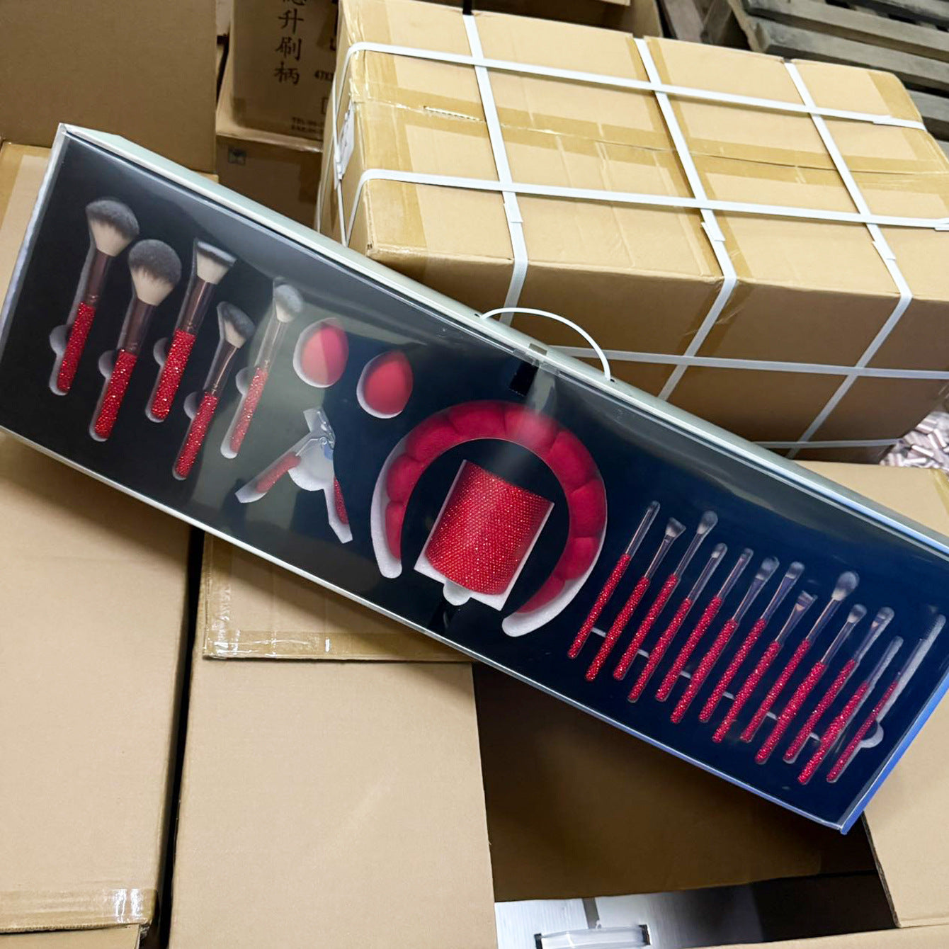 23-Piece Luxury Makeup Brush Gift Set with Crystal Brushes, Headband, Curler, Holder & Sponge